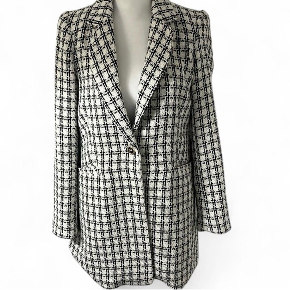 Rachel Zoe Jackets & Blazers - Rachel Zoe black & white coat, size XS
